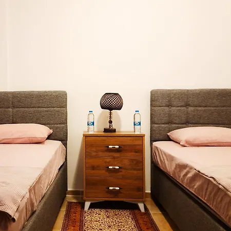 Apartamento #481 - Spacious 3br Duplex With Private Garden *